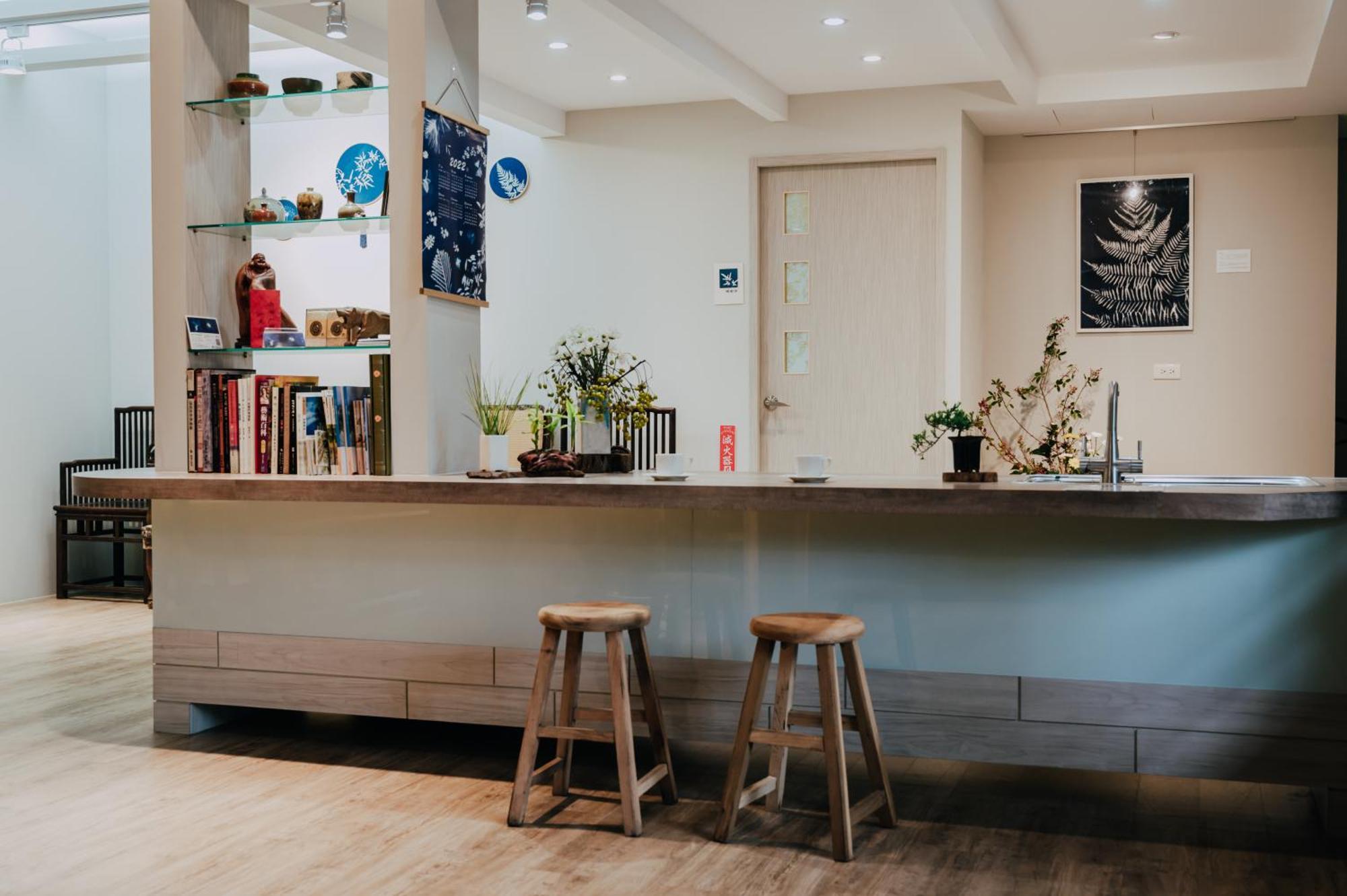 蘊慢築 茶花藝主題民宿 Yun Man Zhu Homestay Gongguan Extérieur photo
