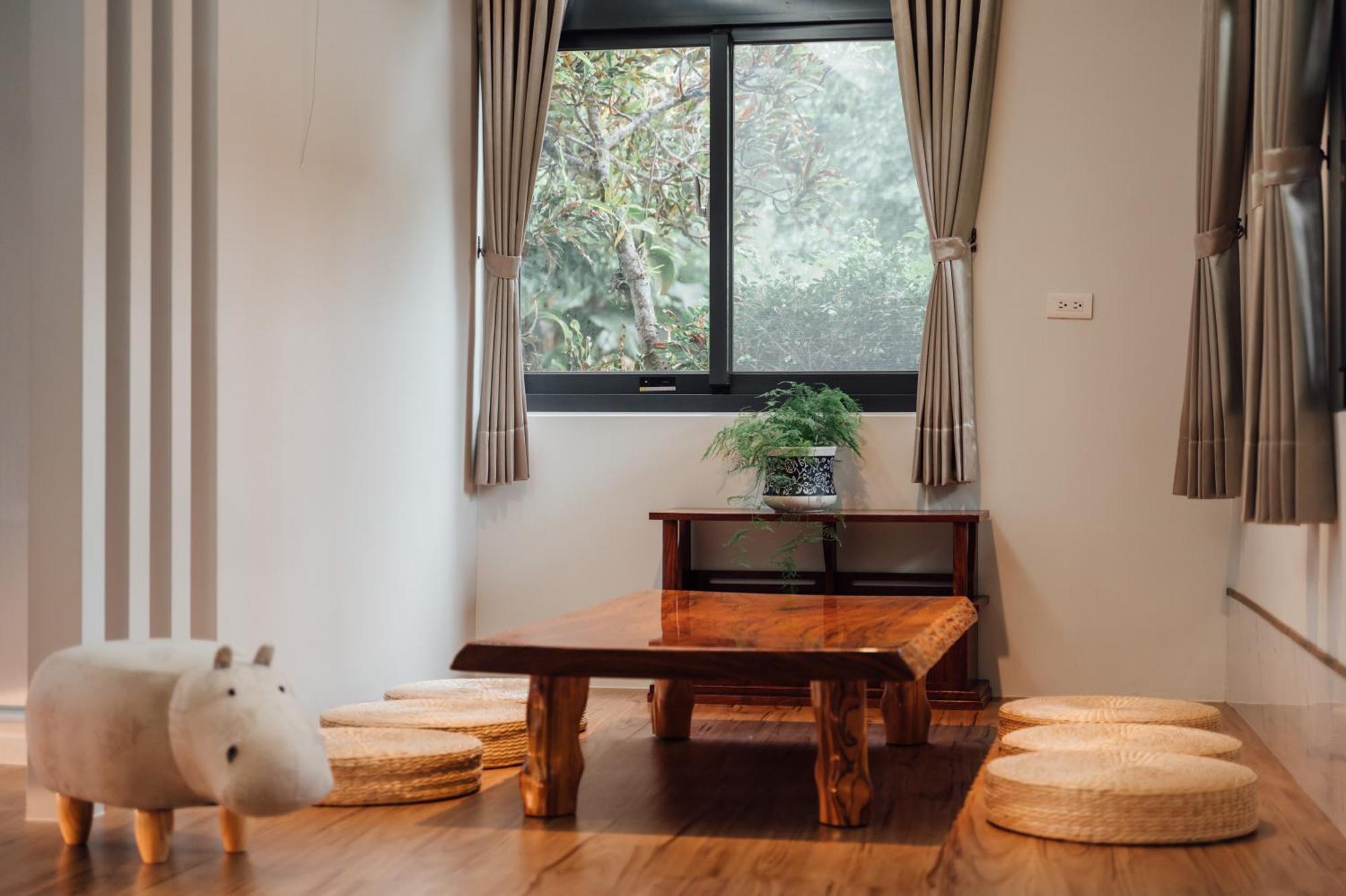 蘊慢築 茶花藝主題民宿 Yun Man Zhu Homestay Gongguan Extérieur photo