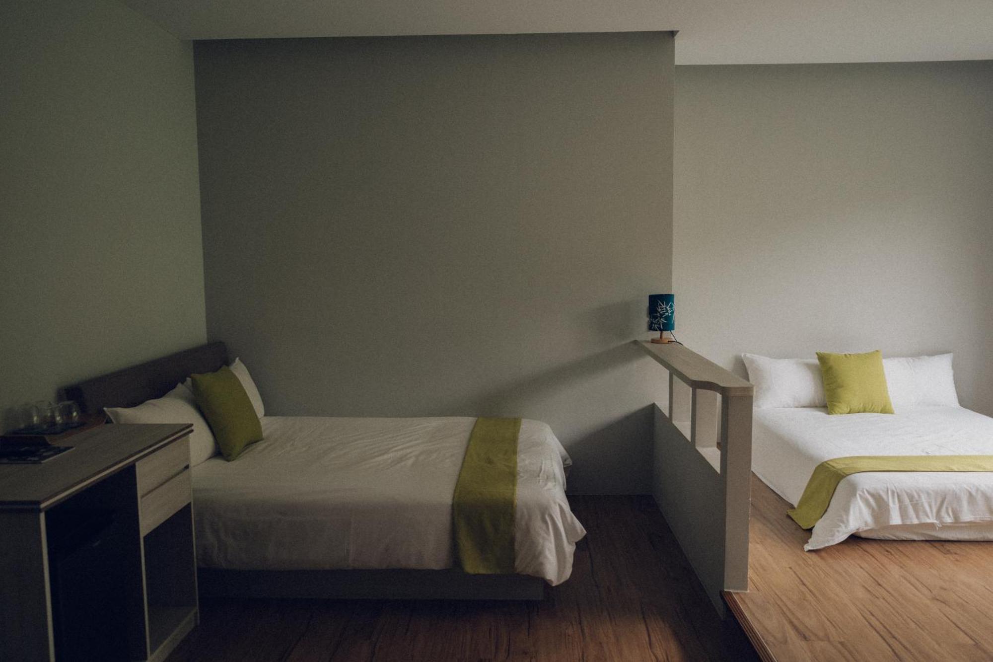 蘊慢築 茶花藝主題民宿 Yun Man Zhu Homestay Gongguan Extérieur photo
