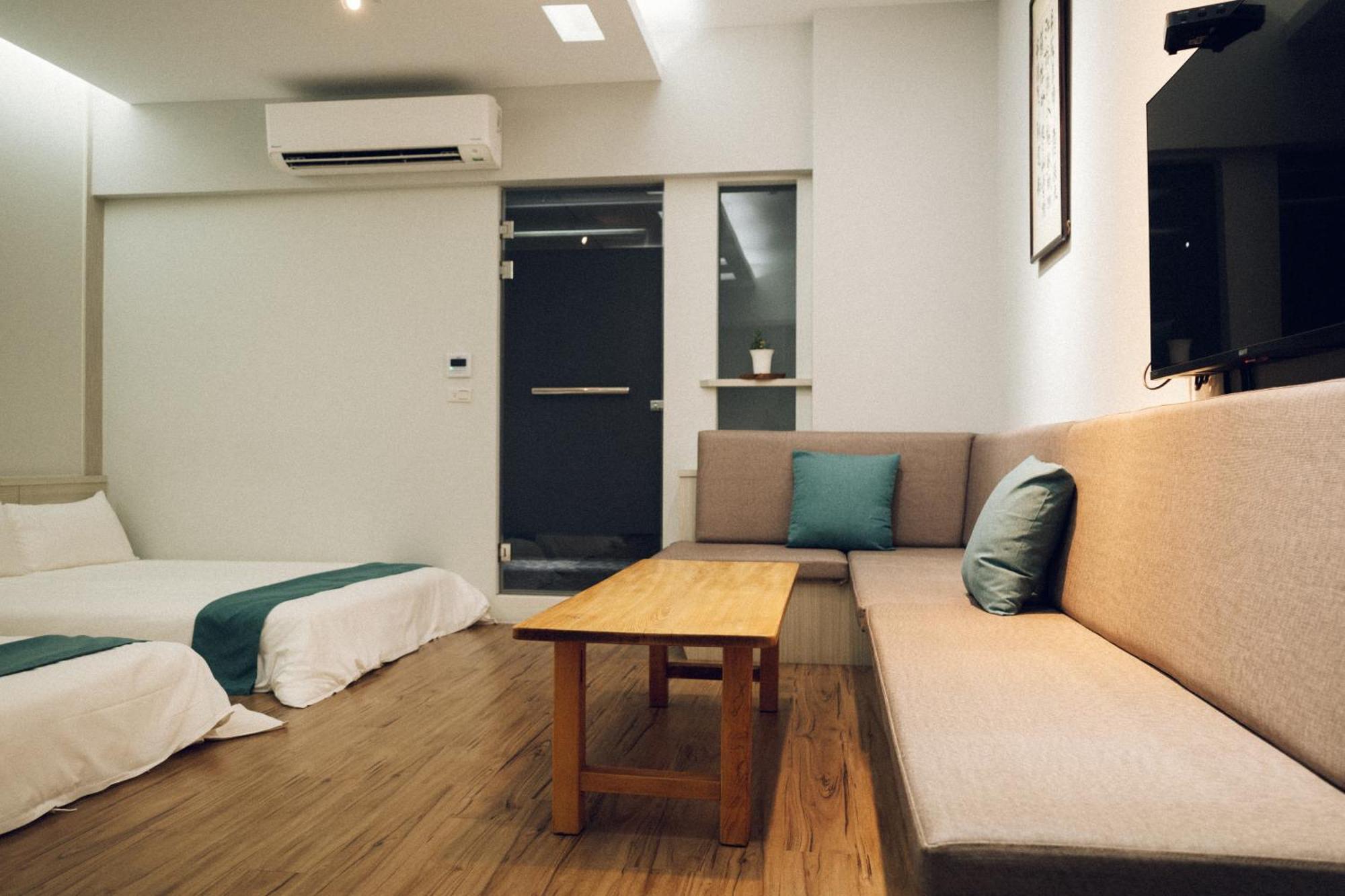 蘊慢築 茶花藝主題民宿 Yun Man Zhu Homestay Gongguan Extérieur photo